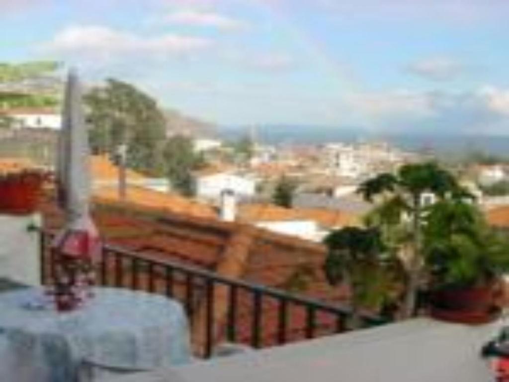 Pensao Residencial Vila Teresinha ฟุงชาล ภายนอก รูปภาพ